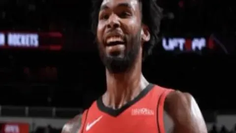 黄蜂逆袭老鹰，康宁汉姆双活塞助力大胜步行者